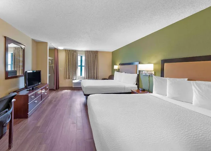 Extended America Select - Chicago - - West Naperville