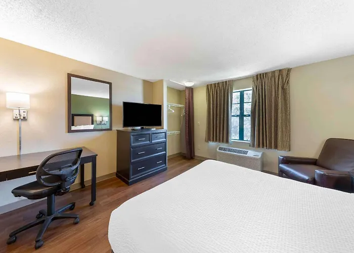 Extended America Select - Chicago - - West Hotel