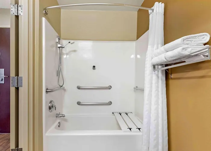 Extended America Select - Chicago - - West Naperville