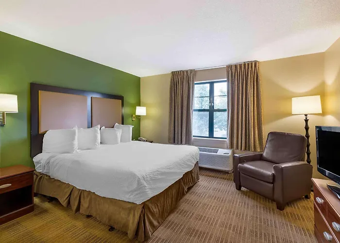 Extended America Select - Chicago - - West Hotel