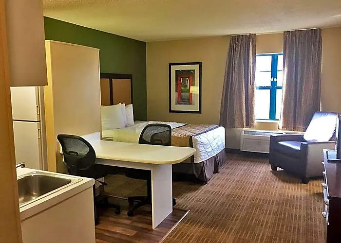 Extended America Select - Chicago - - West Hotel Naperville