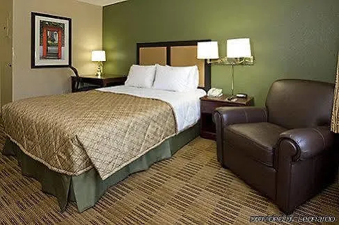 Extended America Select - Chicago - - West 2* Naperville